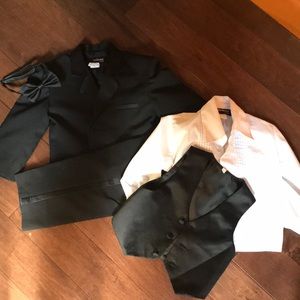 Boys 3T Black Tux - entire formalwear set!